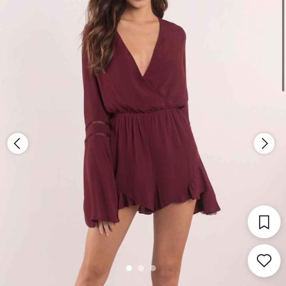 NWT Tobi Burgundy Bell Sleeve Romper V Neck Ruffle Boho Medium